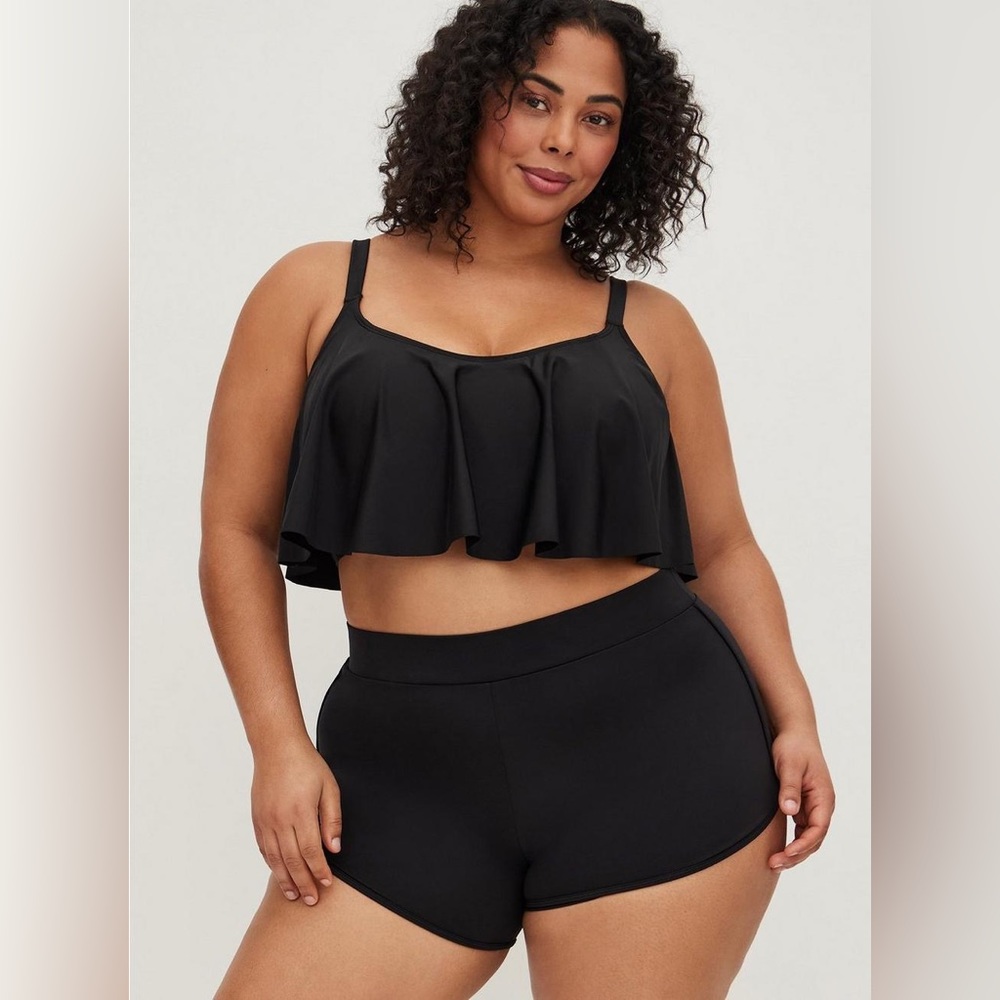 Torrid High-Rise 4 Inch Swim Short in black size 4